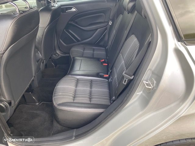 Mercedes-Benz B 180 d AMG Line - 5