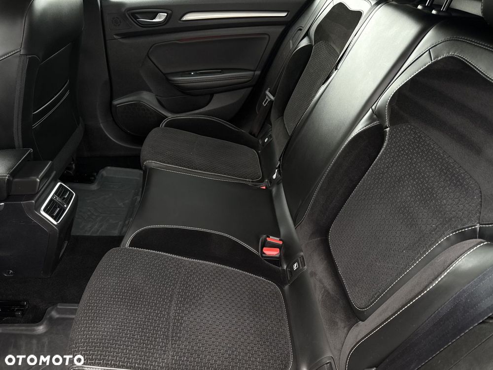 Renault Megane 1.6 SCe Intens - 10