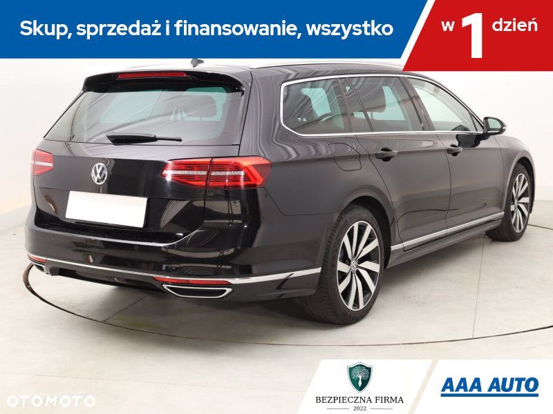 Volkswagen Passat Variant - 7