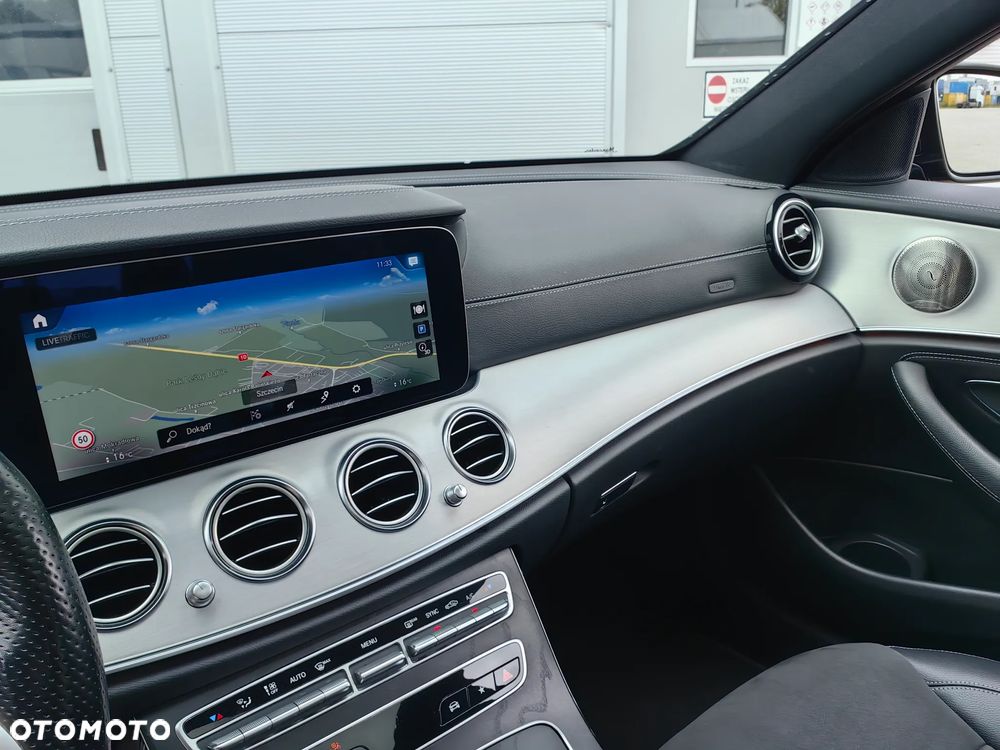 Mercedes-Benz Klasa E 450 4-Matic AMG - 13