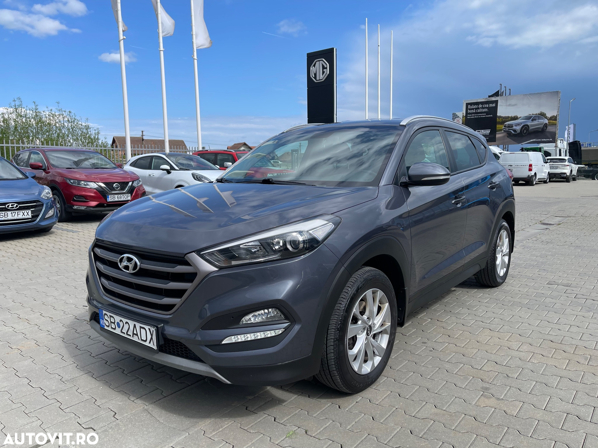 Hyundai Tucson 1.6 T-GDi 4WD 6MT Premium - 3