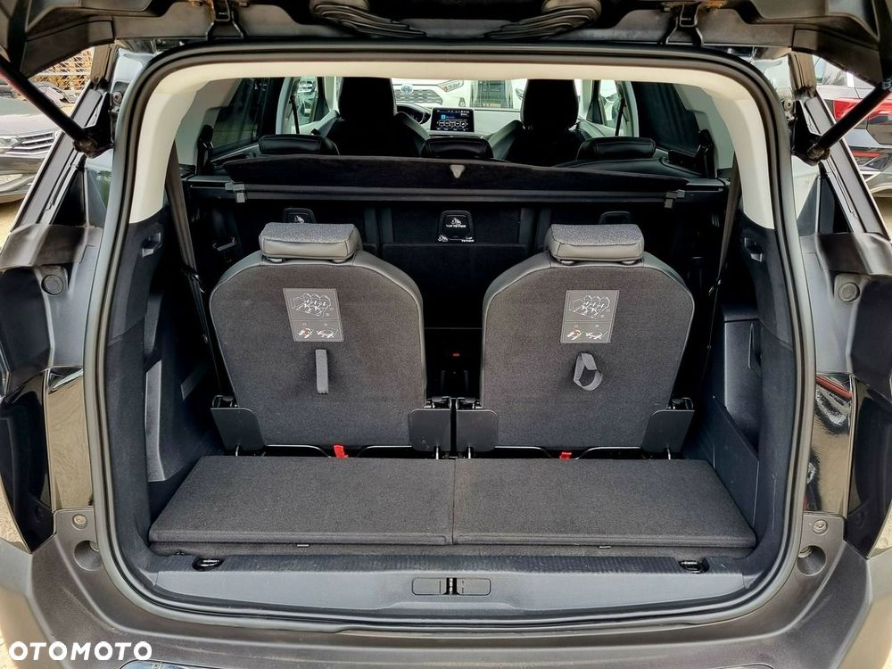 Peugeot 5008 1.6 BlueHDi Allure 7os - 14