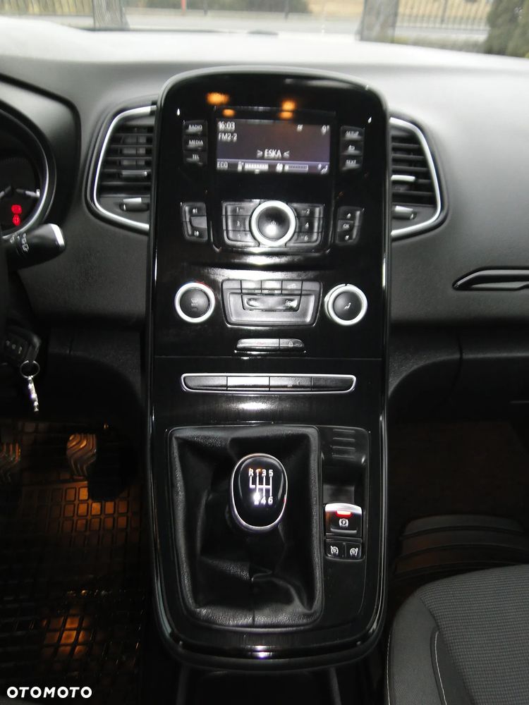 Renault Scenic - 10