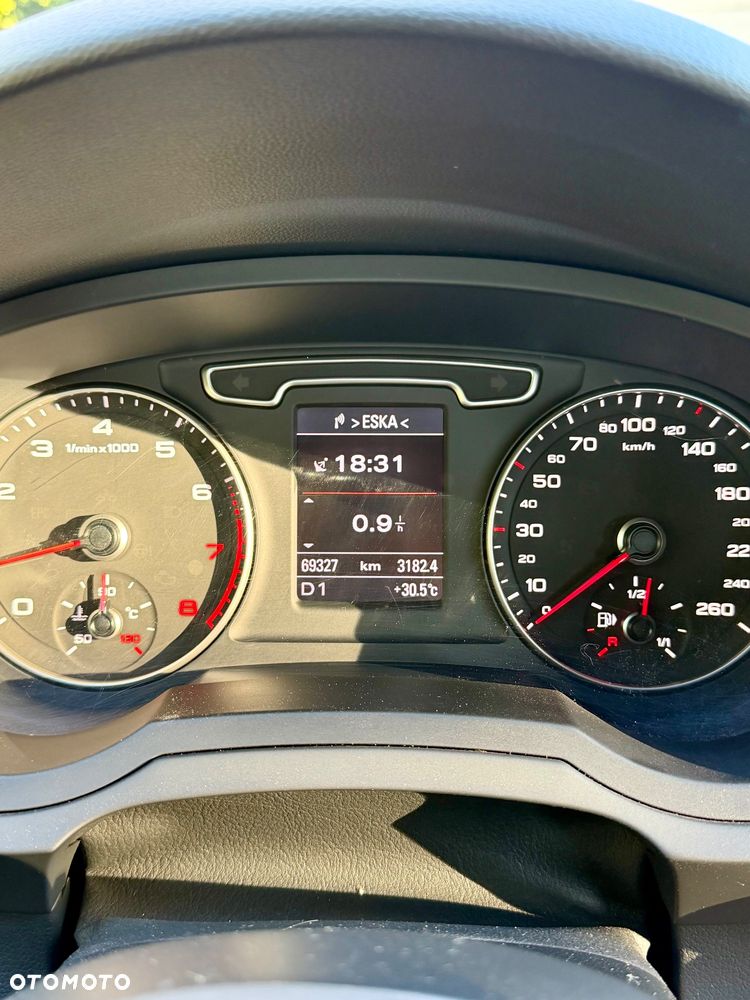 Audi Q3 - 18