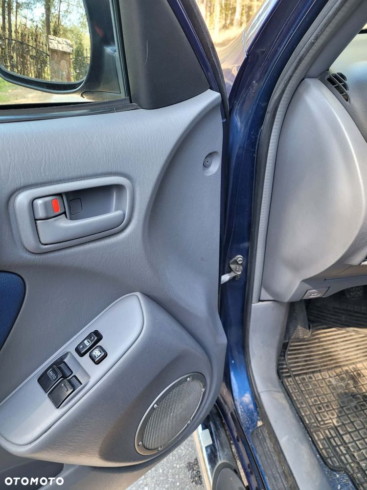 Toyota RAV4 1.8 VVT-i 4x2 - 11