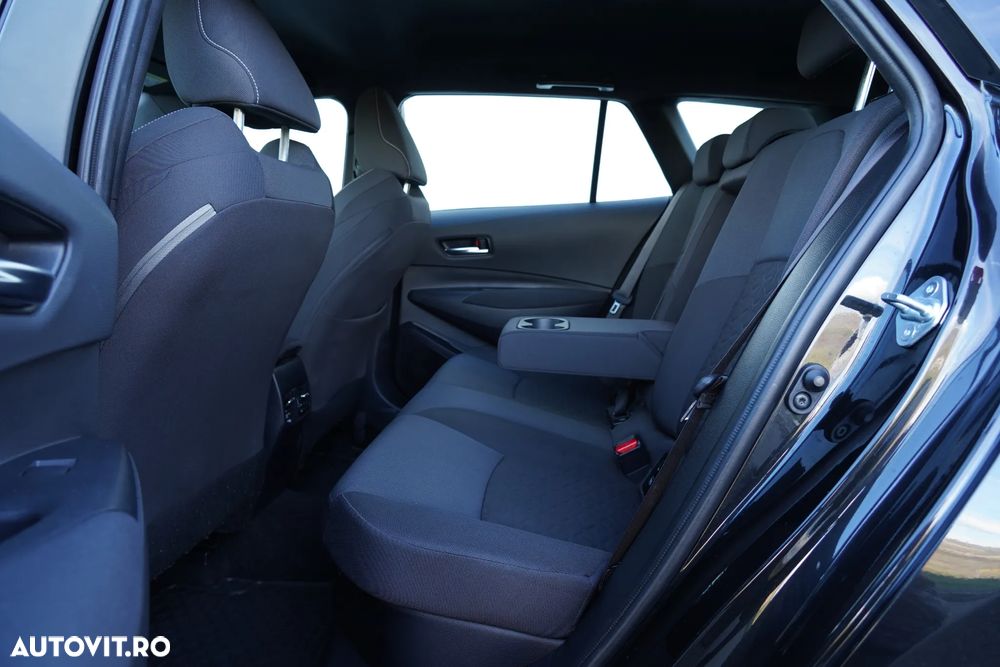 Toyota Corolla 1.8 HSD Business - 16