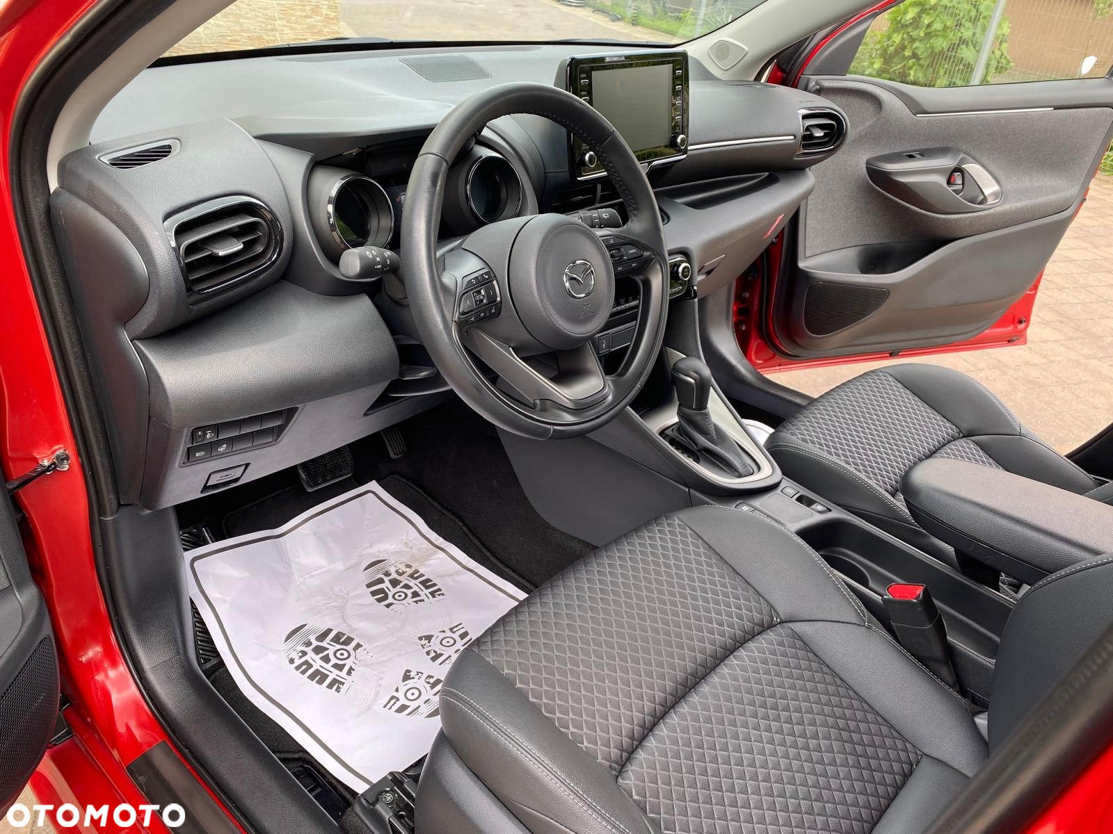 Mazda 2 - 10