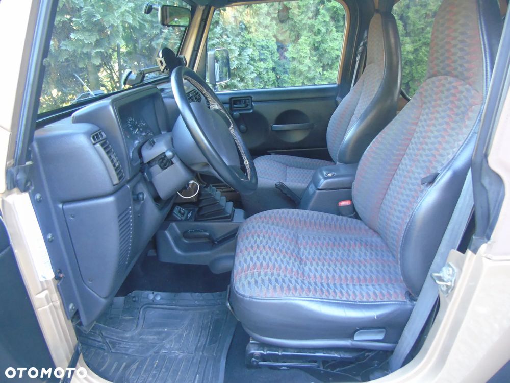Jeep Wrangler 4.0 Sport - 6