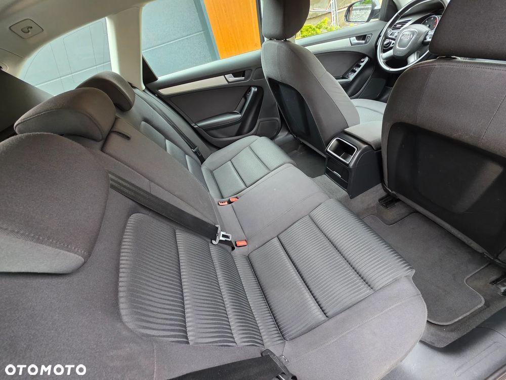 Audi A4 Avant 2.0 TDI DPF Ambition - 17