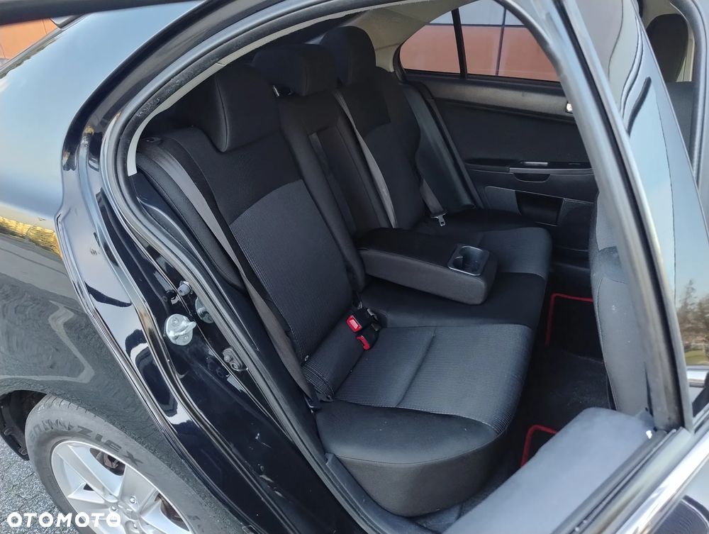 Mitsubishi Lancer 1.8 Intense - 18