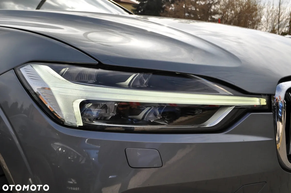 Volvo XC 60 D5 SCR AWD Inscription - 8