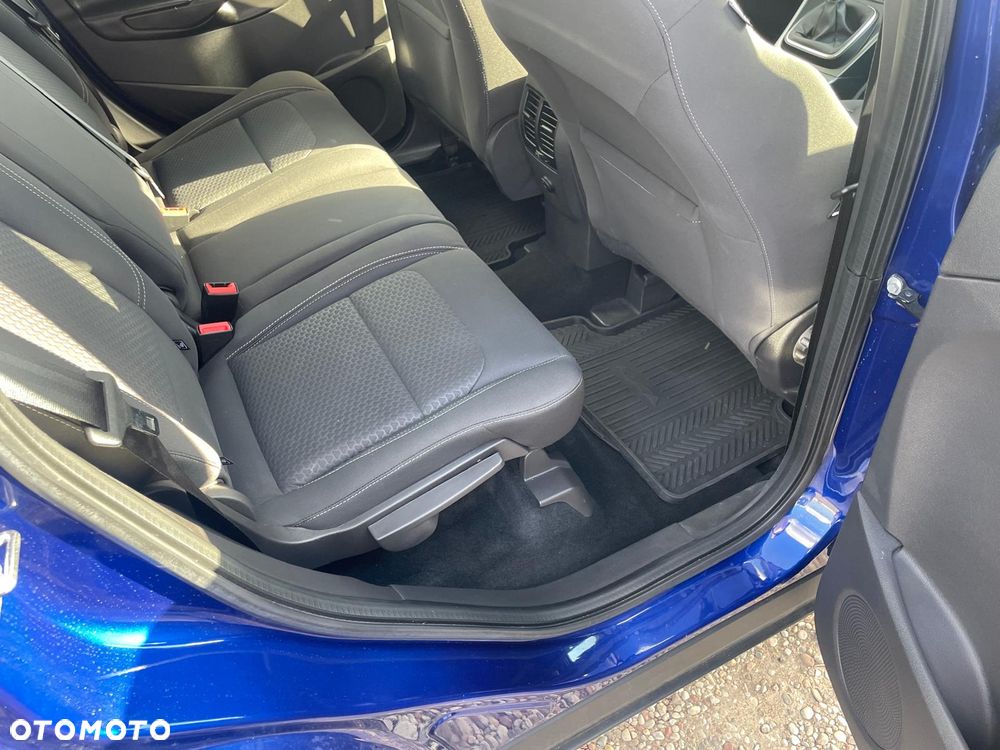 Ford Kuga - 26