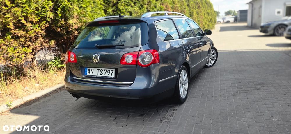 Volkswagen Passat 2.0 TDI Highline - 13