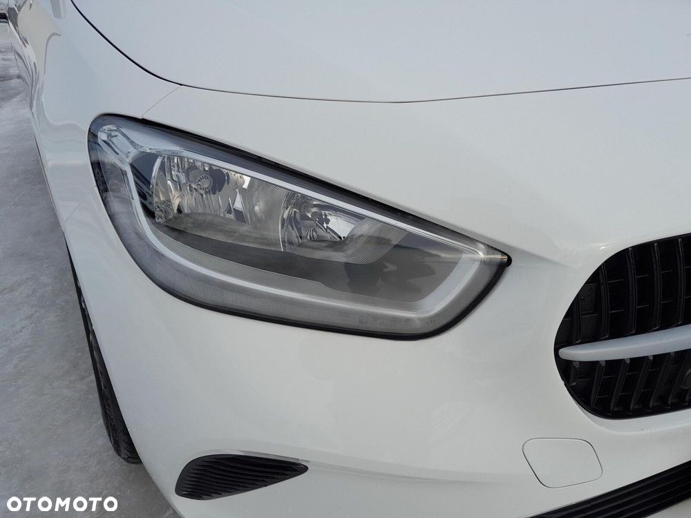 Mercedes-Benz Klasa B 200 7G-DCT - 11