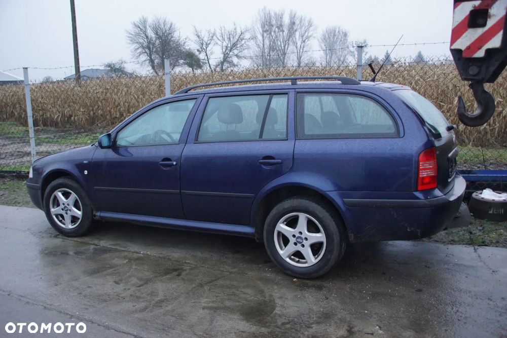 Auto na części - Skoda Octavia I Lift 1.9 TDI 110 KM ASV EGS LF5U 2001R Silnik Skrzynia Drzwi Maska Klapa Zderzak Błotnik Lampa Lusterko Klamka Deska Kokpit Sterownik Moduł Czujnik Licznik Panel - 5