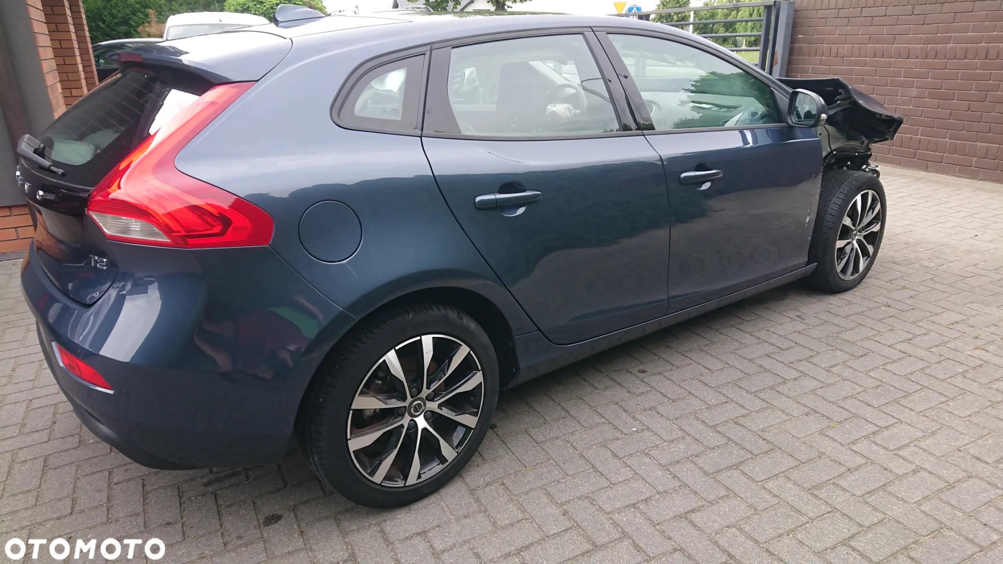 Volvo V40 - 18