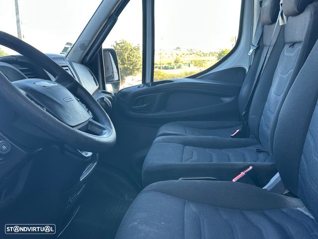 Iveco Daily 35C15V (3.0cc 150cv) 16m3 - 9
