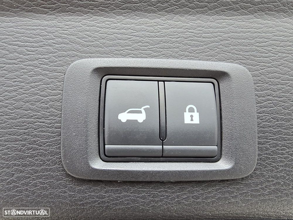 Mitsubishi Outlander 2.4 PHEV Instyle - 25