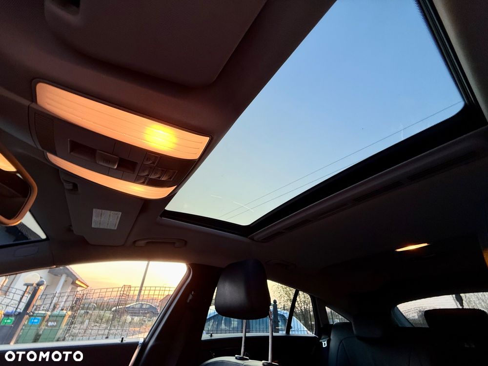 Mercedes-Benz CLS 350 d 4-Matic - 32