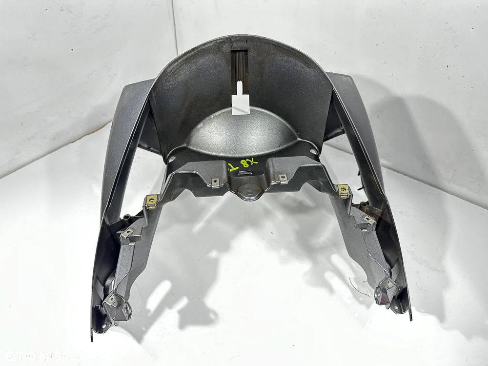 Czacha owiewka   Piaggio X8 125 - 3