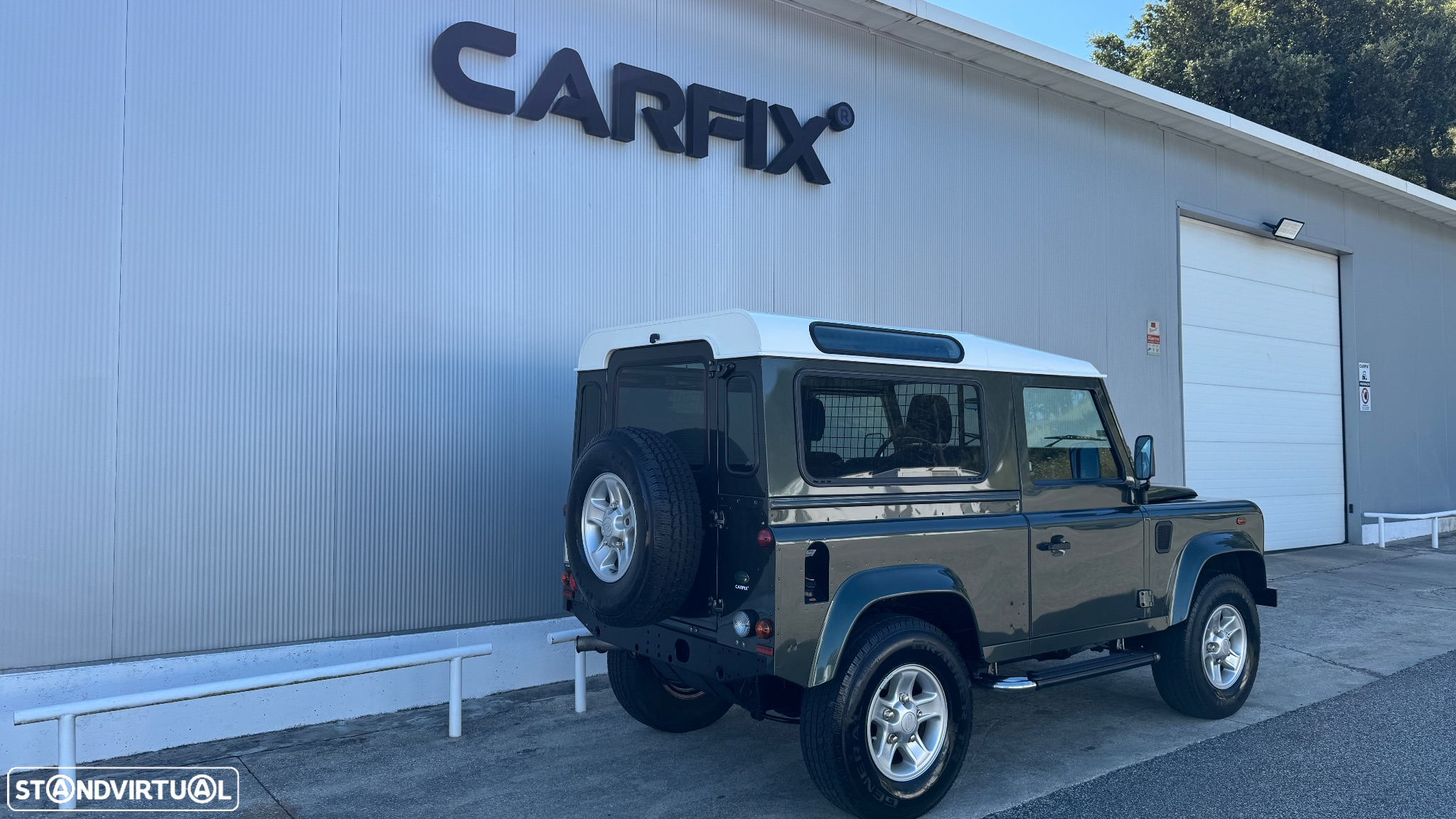 Land Rover Defender 90 SW 2.5 Td5 SE - 21