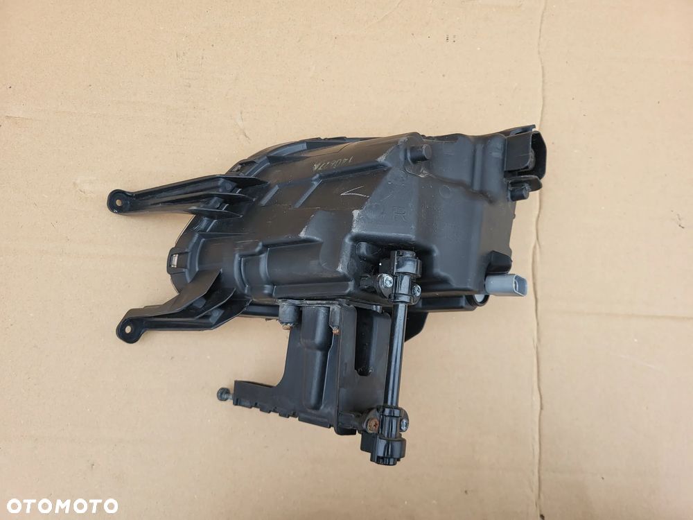 HALOGEN PRAWY DRL KIA OPTIMA HYBRID 92202-4U650 - 7