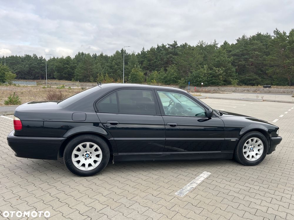 BMW Seria 7 740d - 5