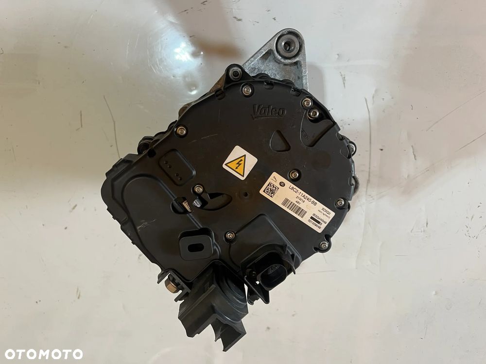 JAGUAR F-PACE 2.0D ALTERNATOR - 4