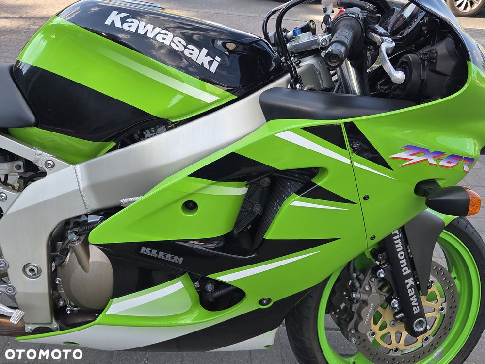 Kawasaki ZX - 17