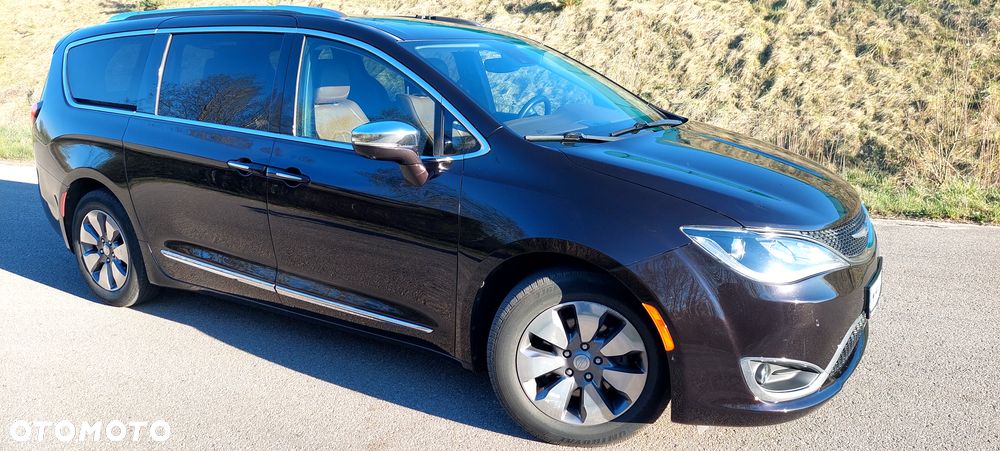 Chrysler Pacifica - 7