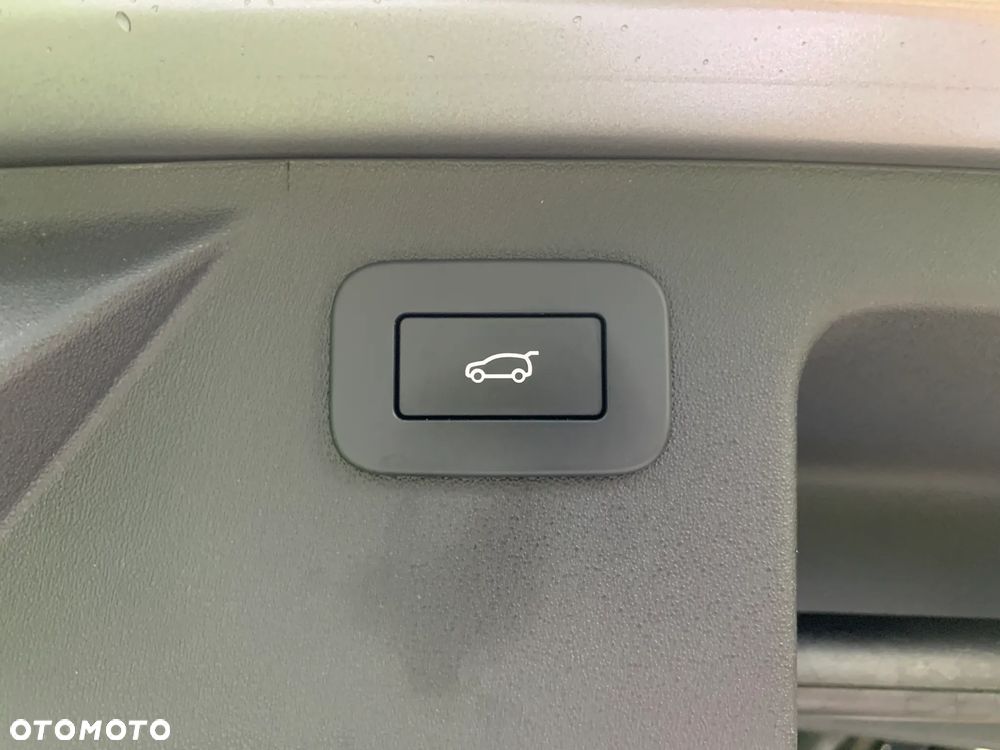 Land Rover Discovery Sport 1.5 P300e PHEV R-Dynamic SE - 23