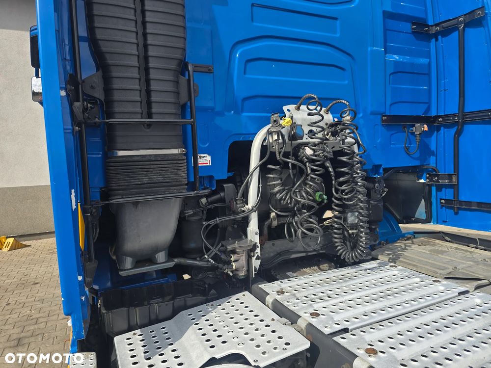 Volvo FH4 Globetrotter - 11