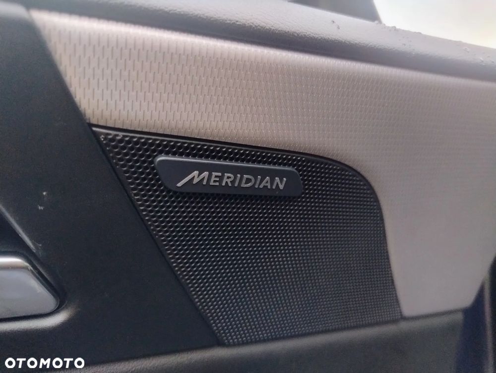 Jaguar XE 2.0 D R-Sport - 16