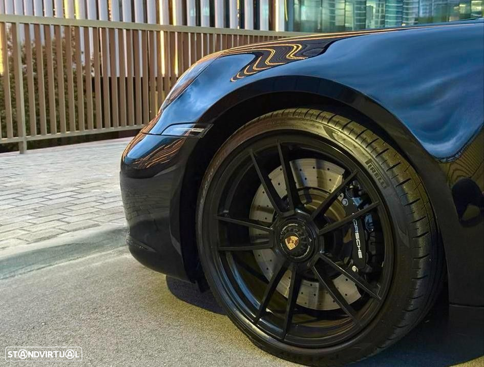 Porsche 911 (992) - 17