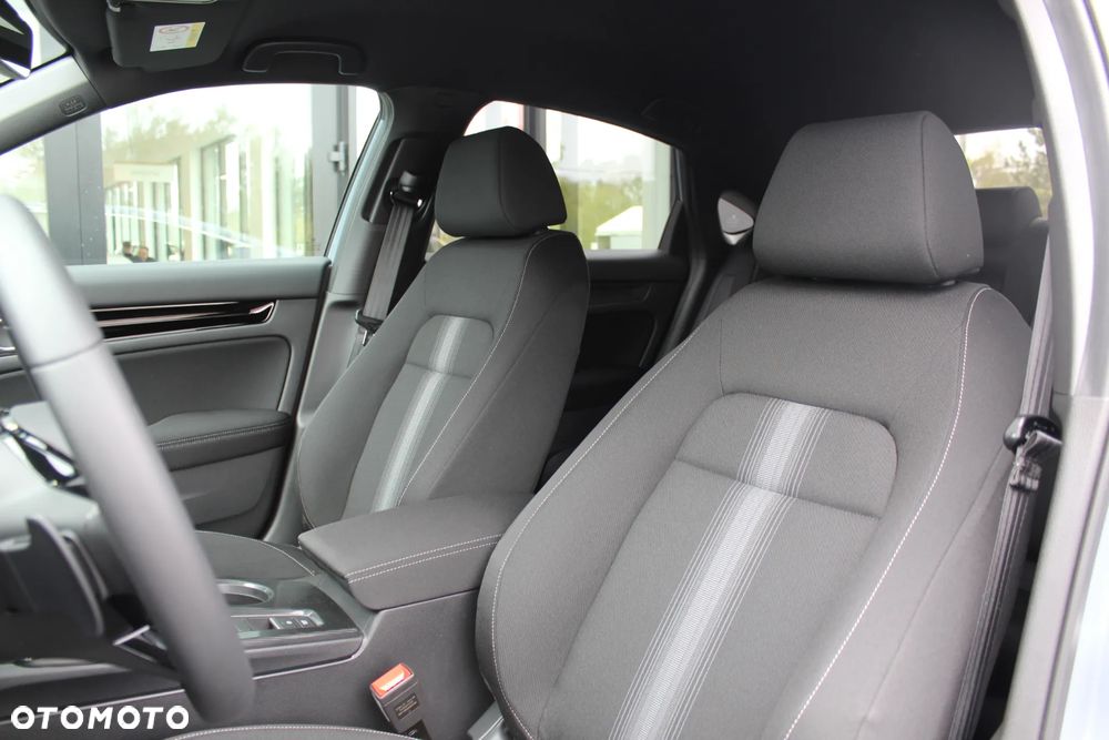 Honda Civic 2.0 i-MMD Elegance CVT - 7