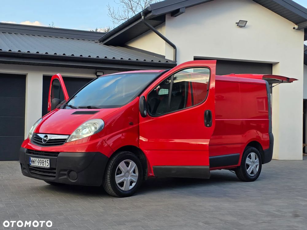 Opel Vivaro - 1