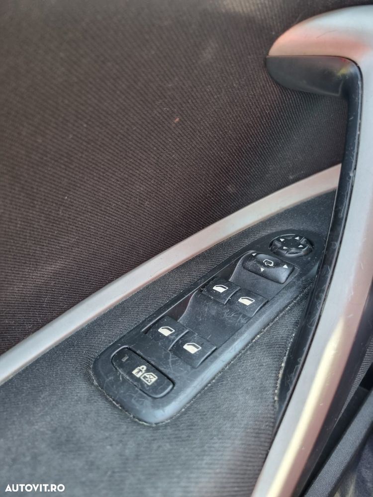 Citroën C5 e-HDi 110 EGS6 FAP Tendance - 25