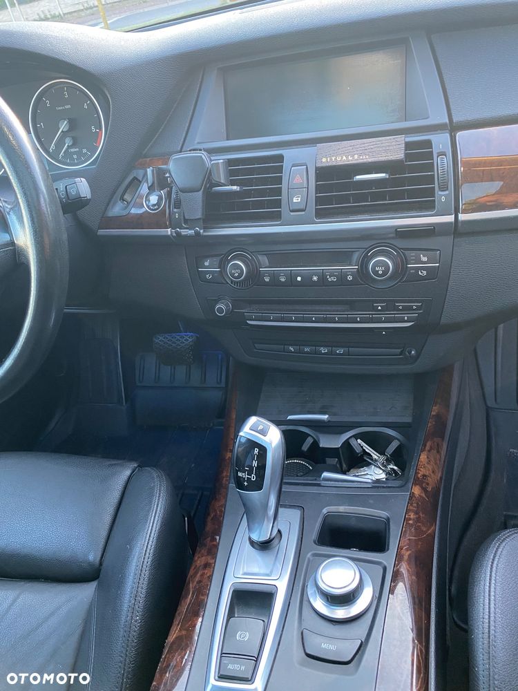 BMW X5 3.5d xDrive - 16