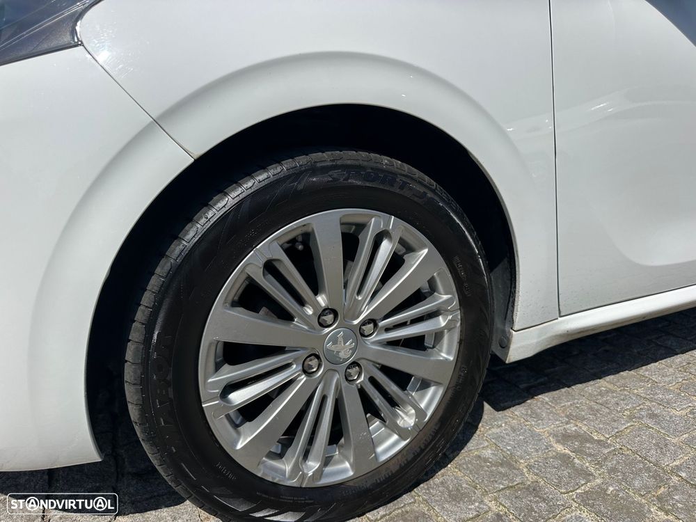 Peugeot 208 1.6 BlueHDi Style - 19