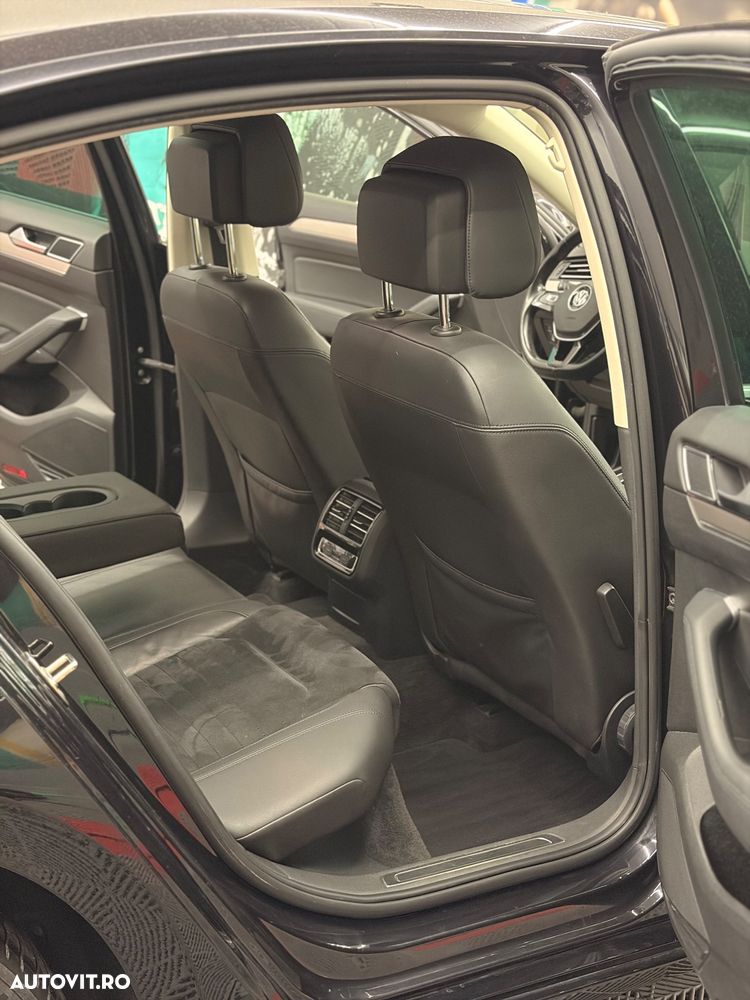 Volkswagen Passat 2.0 TDI DSG Highline - 15