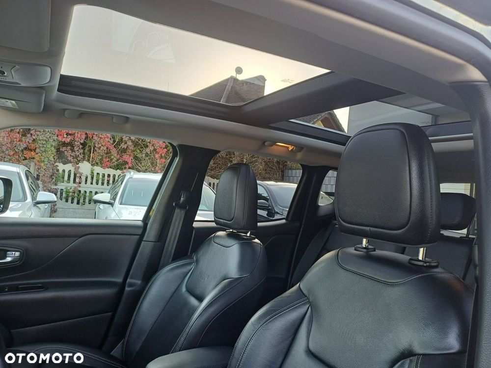 Jeep Renegade 1.4 MultiAir Limited 4WD S&S - 33