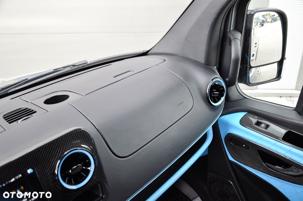 Mercedes-Benz Sprinter 319 Kamper - 22