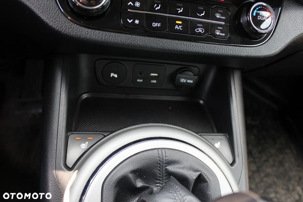 Kia Sportage 1.7 CRDI 2WD ISG Dream-Team Edition - 35