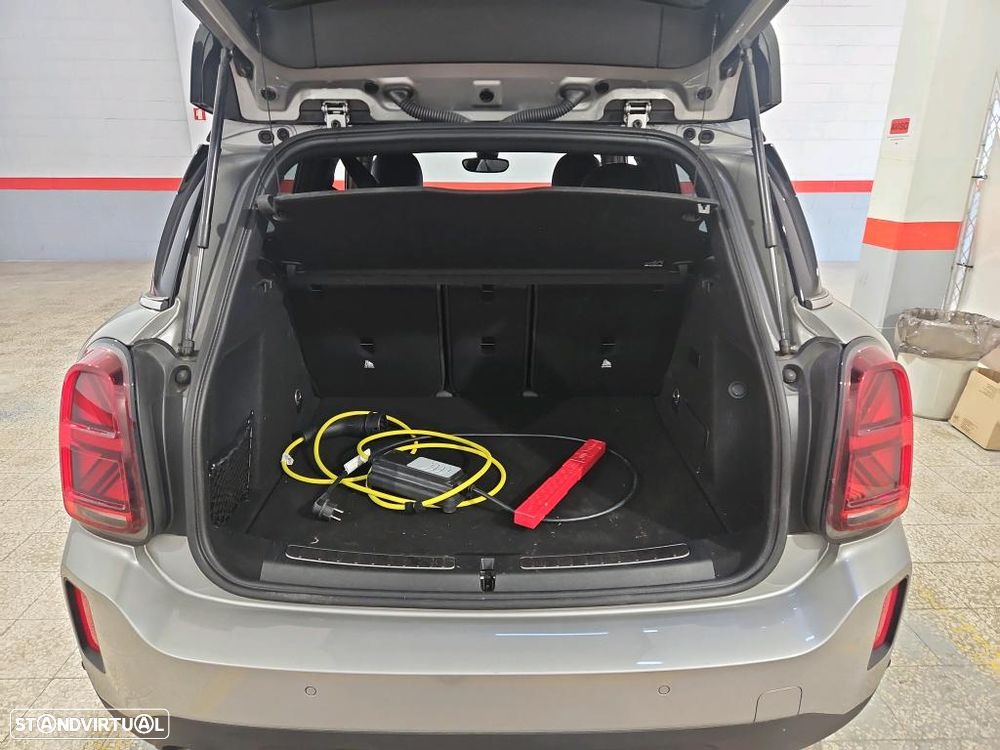 MINI Countryman Cooper SE Premium Classic Auto - 10