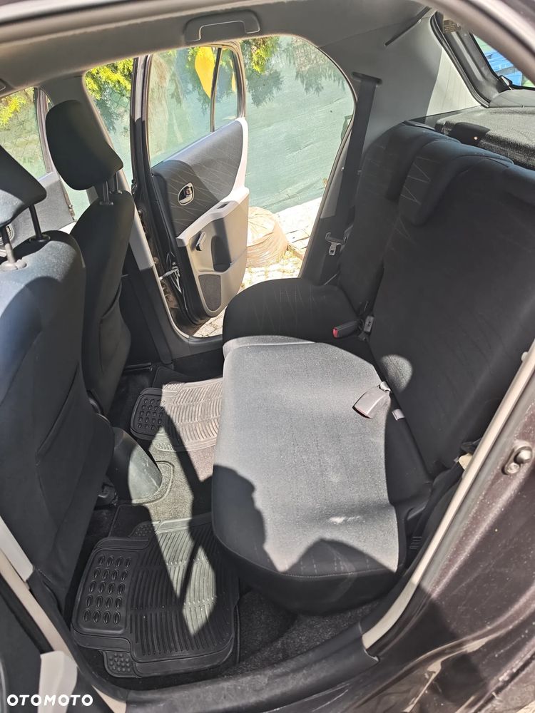 Toyota Yaris 1.0 Luna A/C - 14