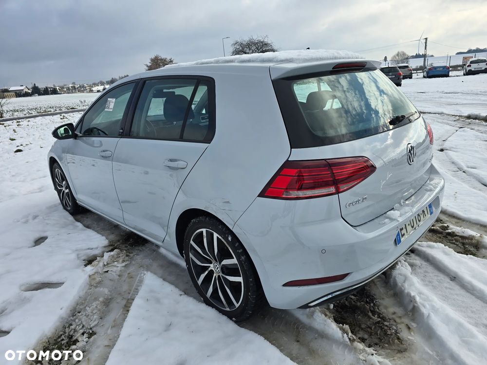 Volkswagen Golf 2.0 TDI DSG Sound - 2