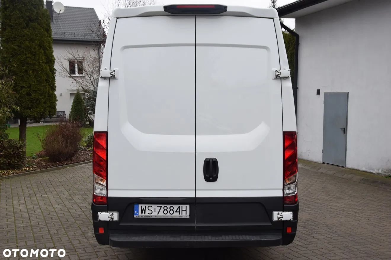 Iveco 35s16 - 8