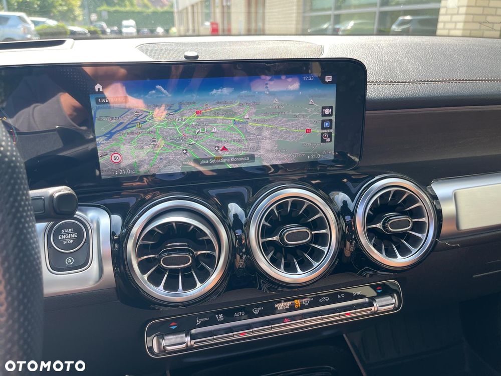 Mercedes-Benz GLB AMG 35 4-Matic - 30