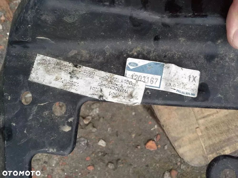 FORD MONDEO MK3 01-07 Okular pas tylny tył nowy - 2