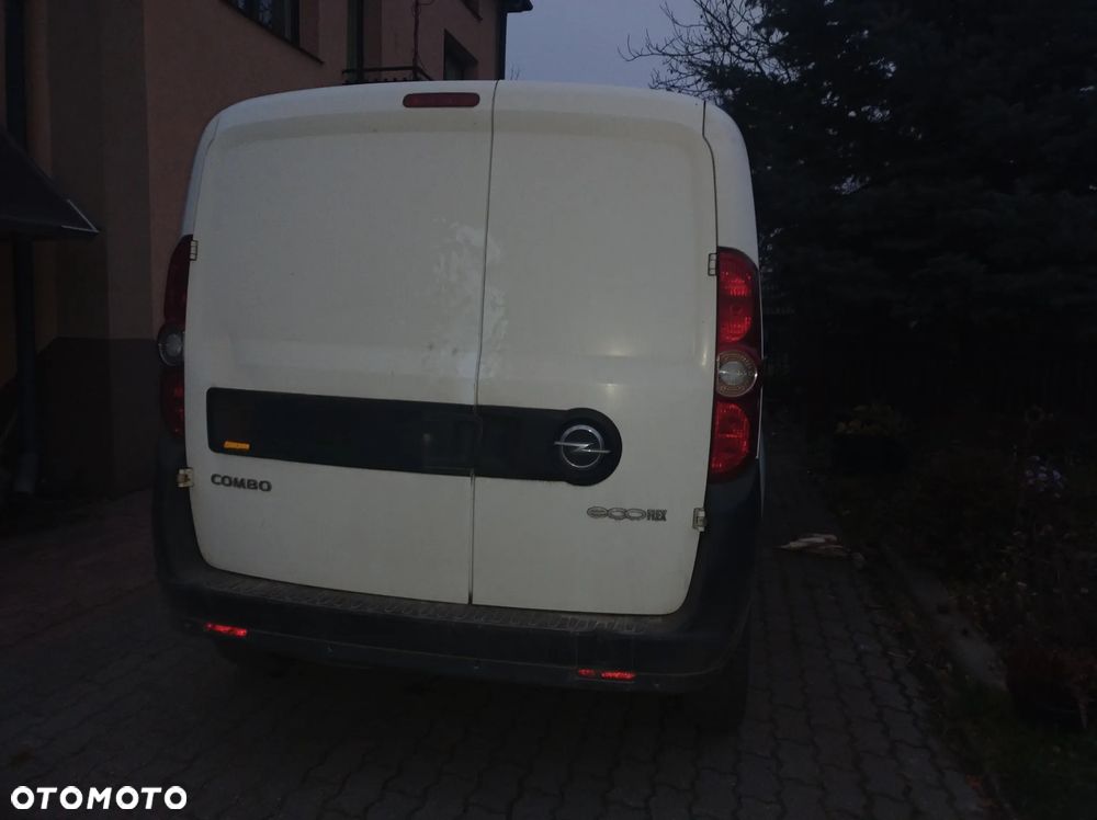 Opel Combo - 8
